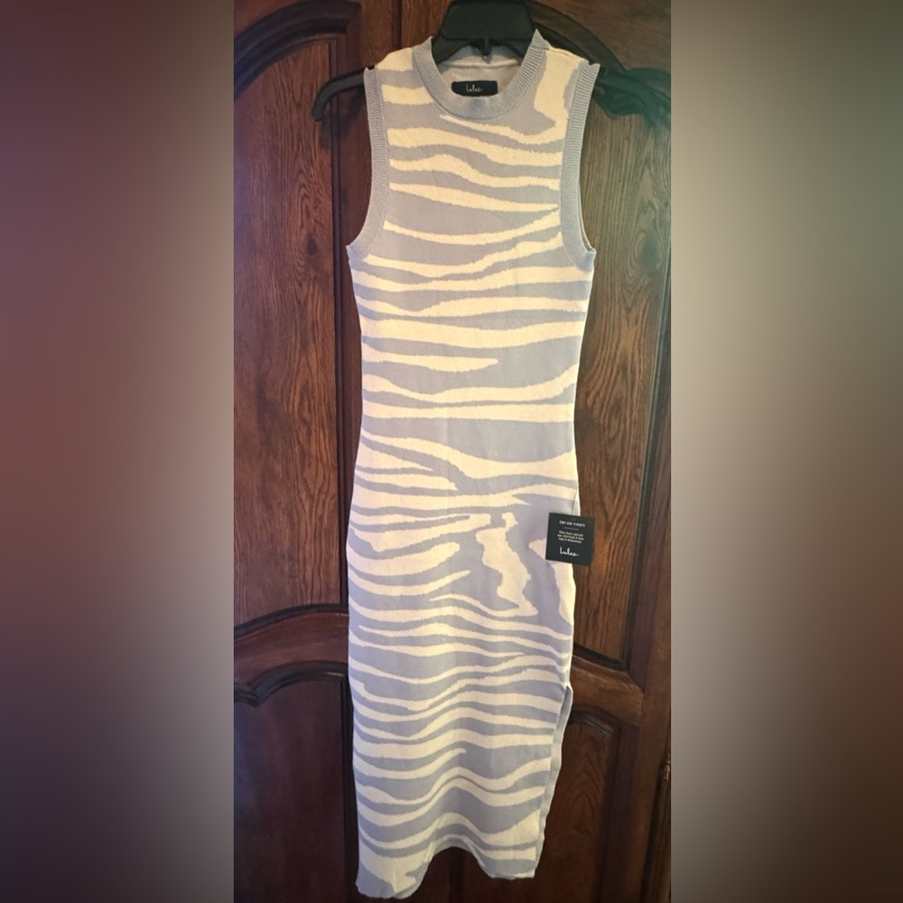 BRAND NEW!! Lulu's Cream and Gray Bodycon Dress Mock Neck Sleeveless